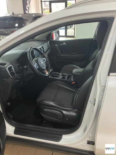 Kia Sportage 1.7 CRDI 141 CV DCT7 2WD Business Class (12)