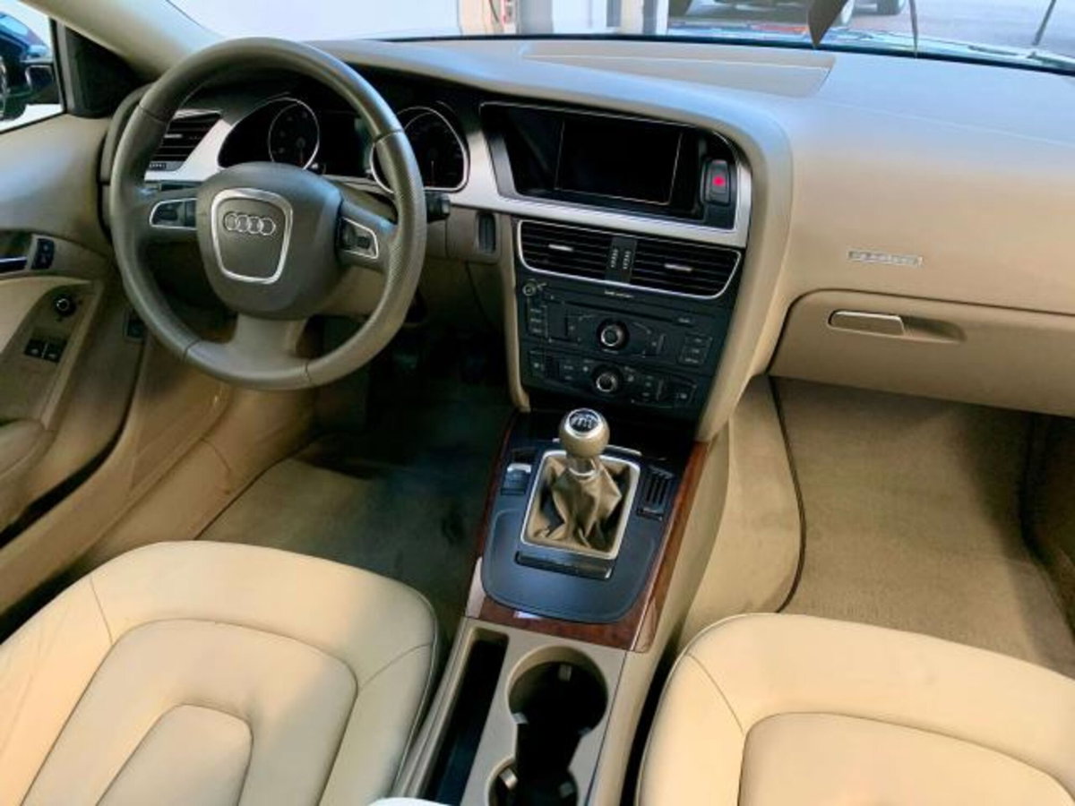 Audi A5 Coupé 2.0 TFSI 211 CV quattro Ambition (4)