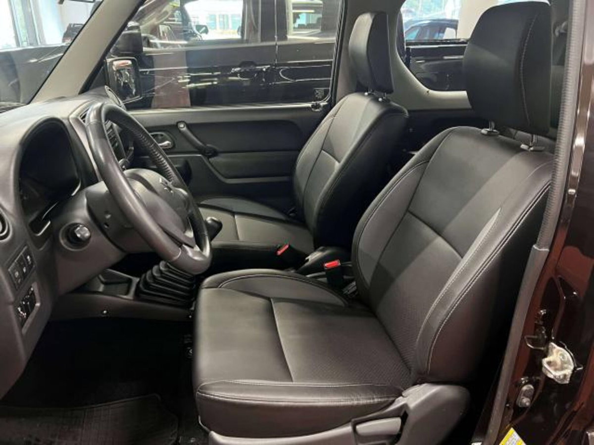 Suzuki Jimny 1.3 4WD Evolution (7)