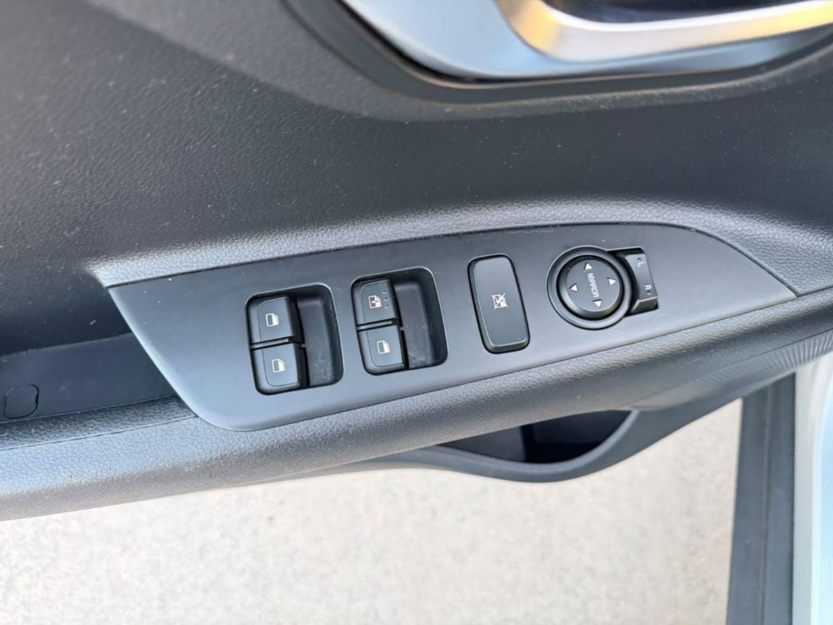 Kia Stonic 1.0 T-GDi 100 CV MHEV iMT GT Line (11)