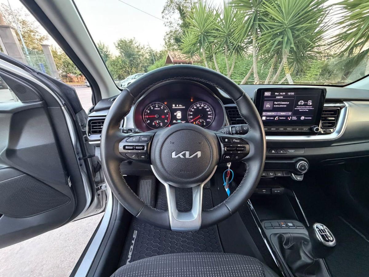 Kia Stonic 1.0 T-GDi 100 CV MHEV iMT GT Line (13)