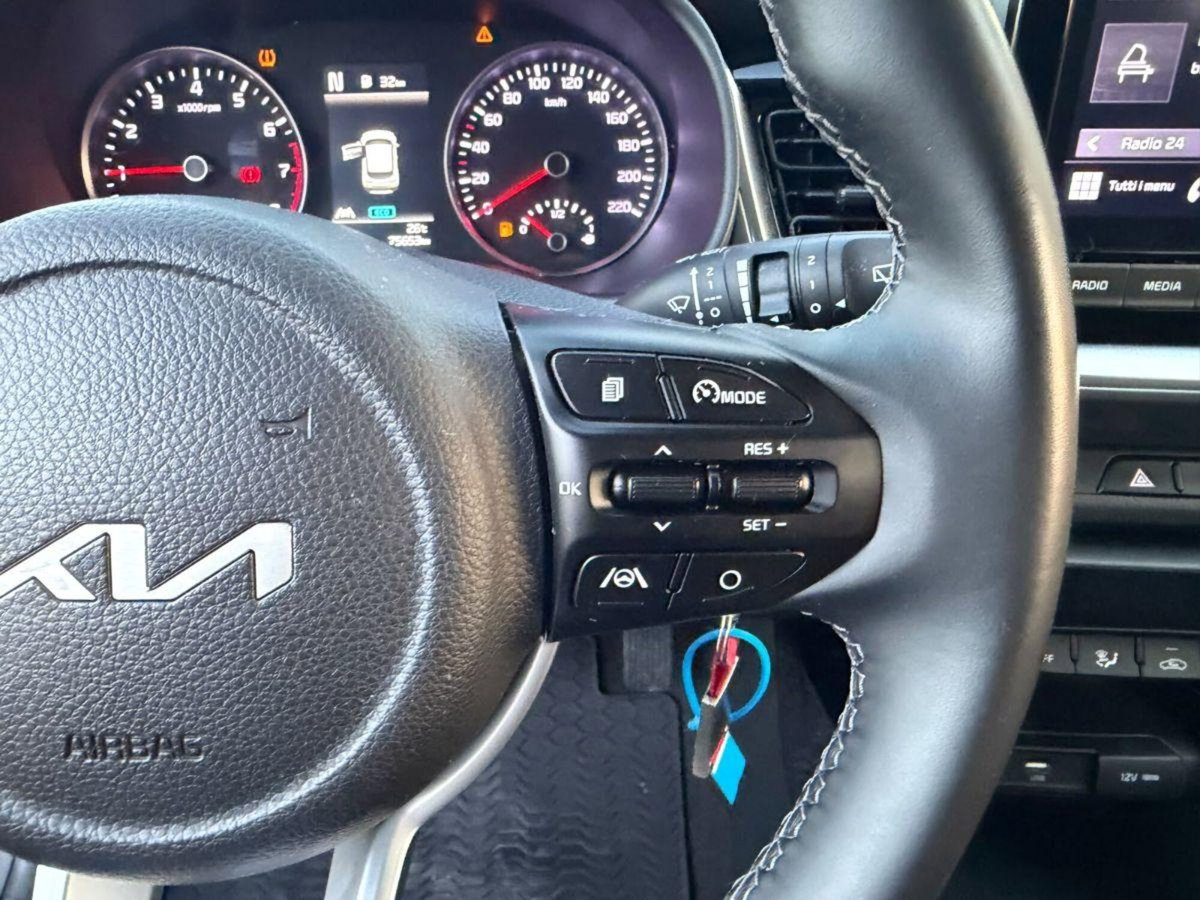 Kia Stonic 1.0 T-GDi 100 CV MHEV iMT GT Line (15)