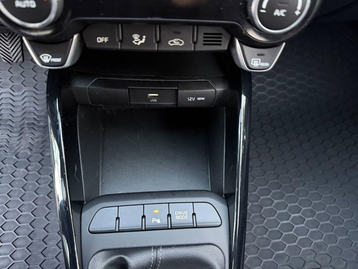 Kia Stonic 1.0 T-GDi 100 CV MHEV iMT GT Line (18)