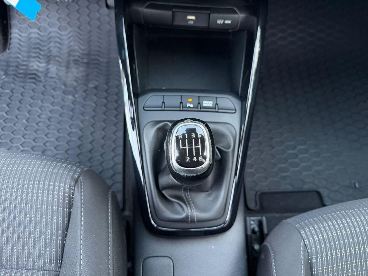 Kia Stonic 1.0 T-GDi 100 CV MHEV iMT GT Line (19)