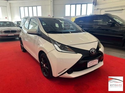 Toyota Aygo 1.0 12V VVT-i 5 porte (3)