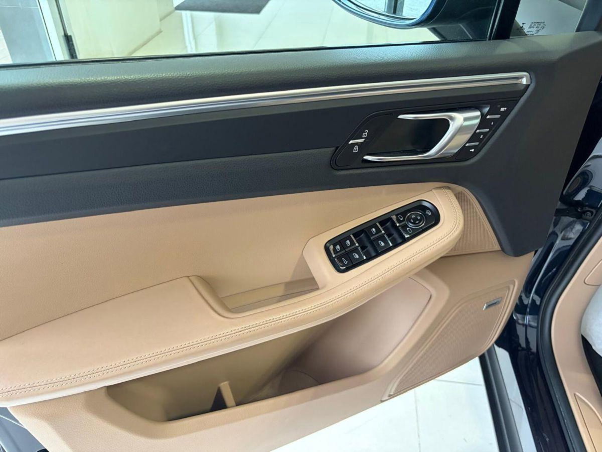 Porsche Macan 2.0 (10)