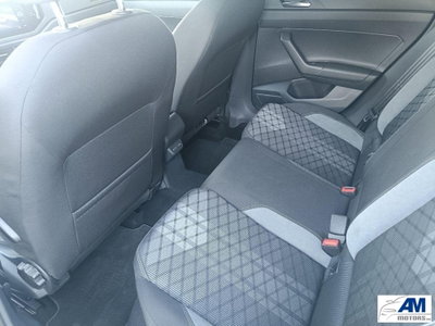 Volkswagen Taigo 1.0 TSI 110 CV DSG R-Line (19)