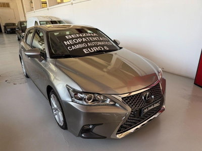 Lexus CT Hybrid Executive (2)