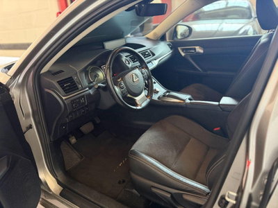 Lexus CT Hybrid Executive (4)