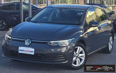 Volkswagen Golf Variant 1.0 eTSI EVO DSG Life usata