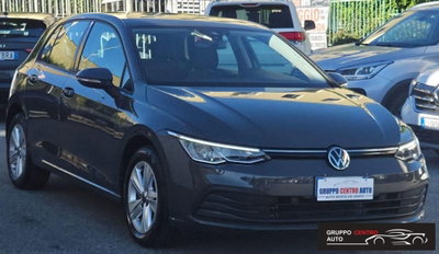 Volkswagen Golf Variant 1.0 eTSI EVO DSG Life (2)