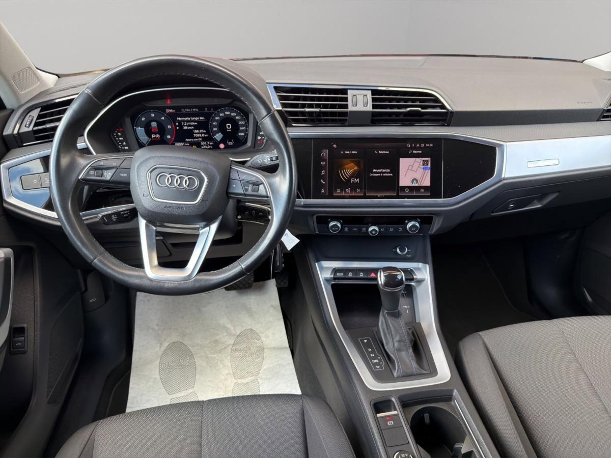 Audi Q3 35 2.0 tdi Business Advanced s-tronic (11)