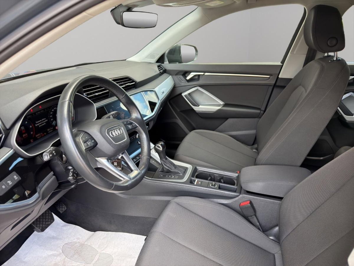 Audi Q3 35 2.0 tdi Business Advanced s-tronic (19)