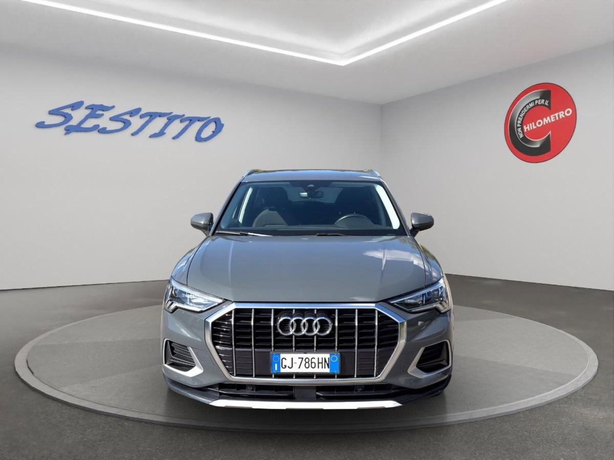 Audi Q3 35 2.0 tdi Business Advanced s-tronic (2)