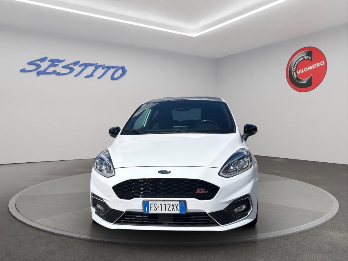 Ford Fiesta 1.0 EcoBoost 100CV 3 porte ST-Line (2)