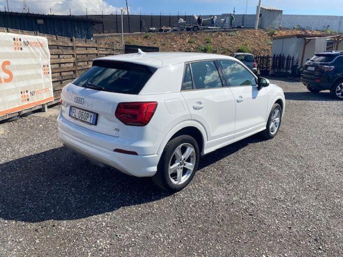 Audi Q2 Q2 1.6 TDI S tronic Design (15)