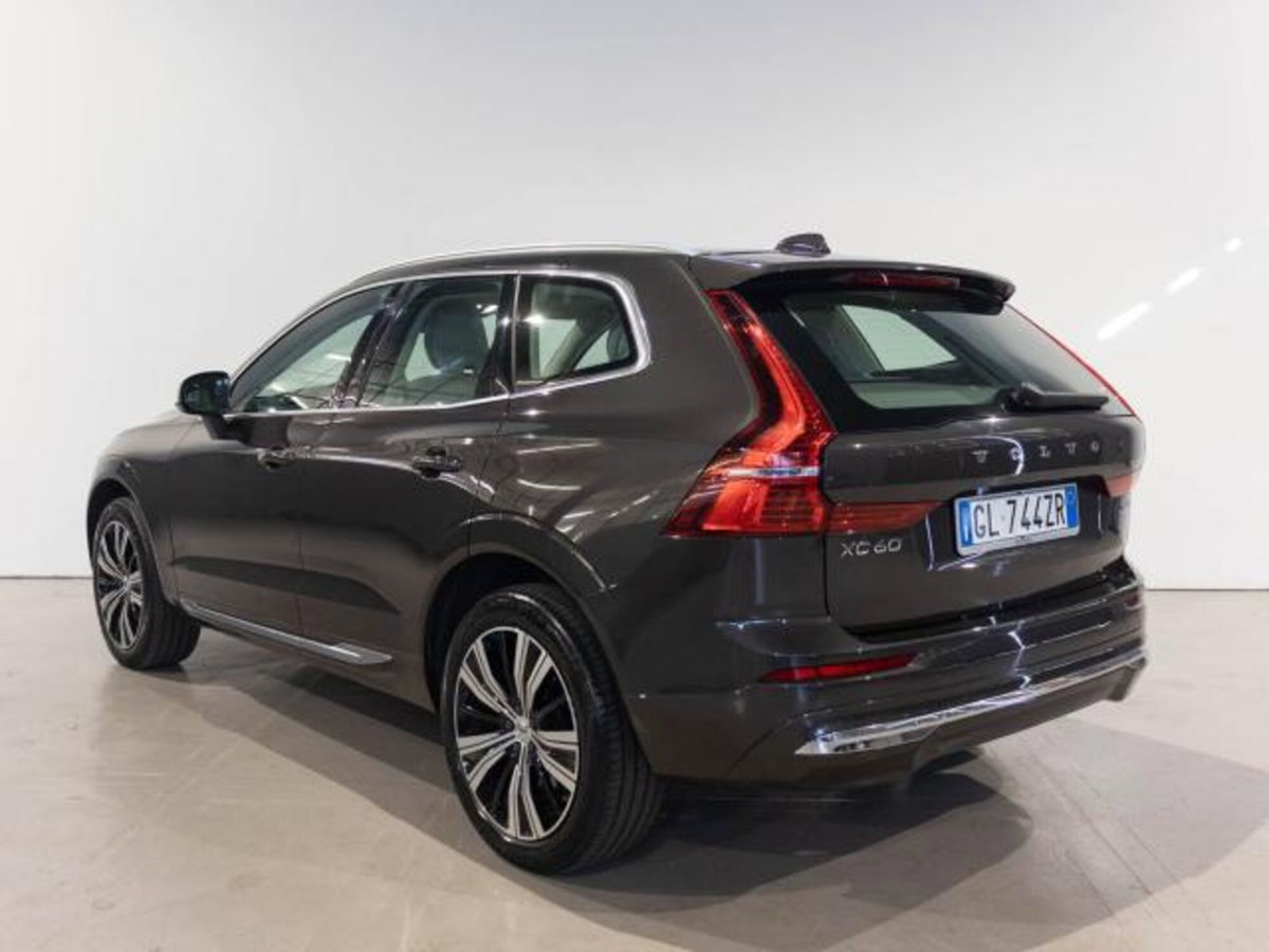 Volvo XC60 B4 automatico Core (3)
