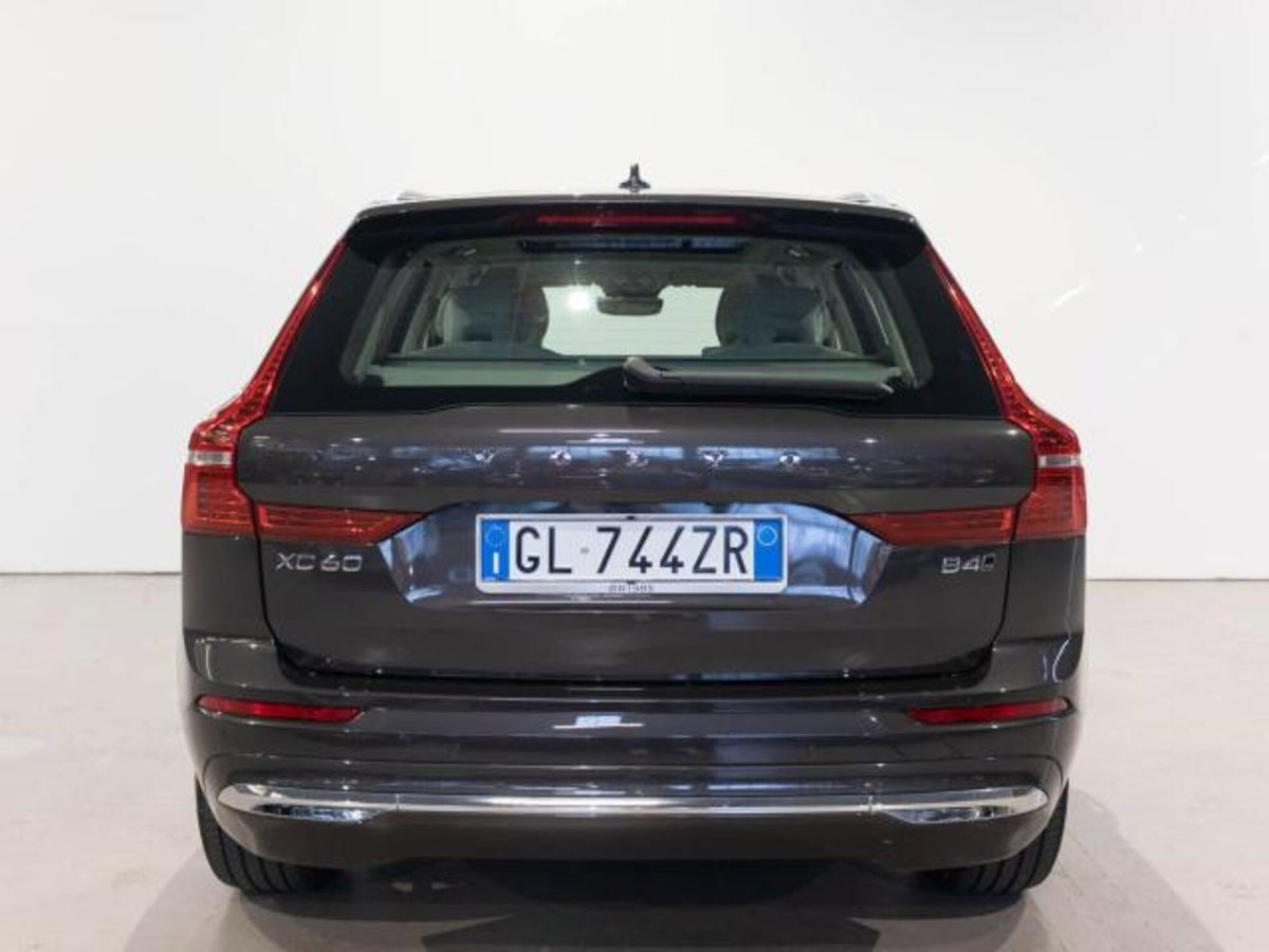 Volvo XC60 B4 automatico Core (4)