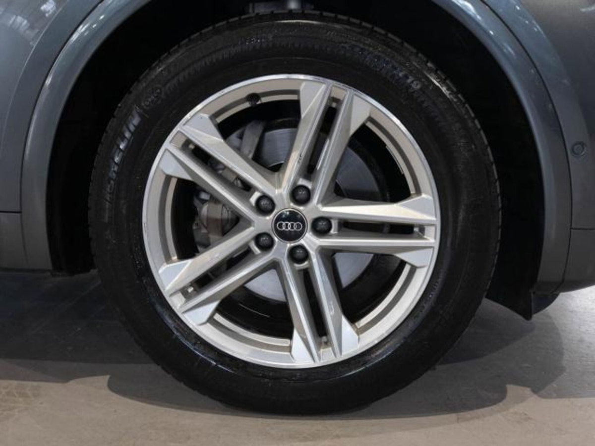Audi Q5 40 2.0 tdi mhev 12V Identity Black quattro s-tronic (5)
