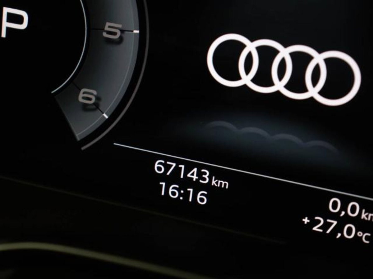 Audi Q5 40 2.0 tdi mhev 12V Identity Black quattro s-tronic (9)