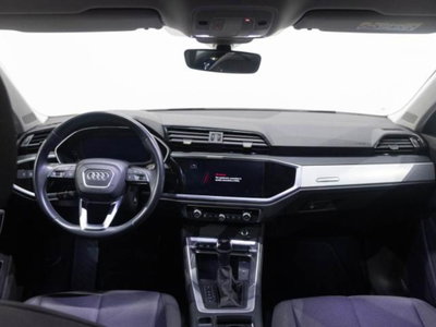 Audi Q3 35 TDI Business (11)