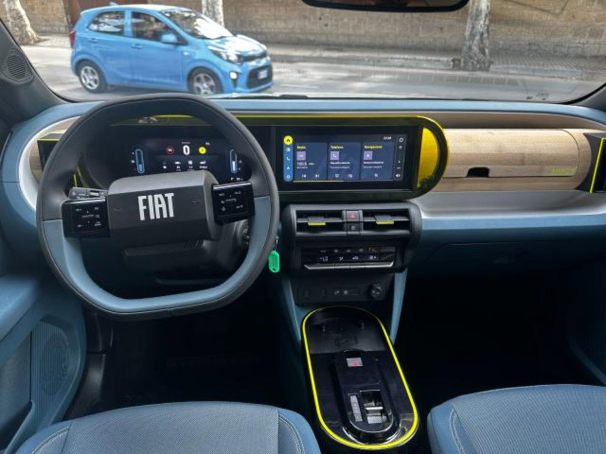 Fiat Grande Panda 1.2 hybrid La Prima 110cv edct (17)