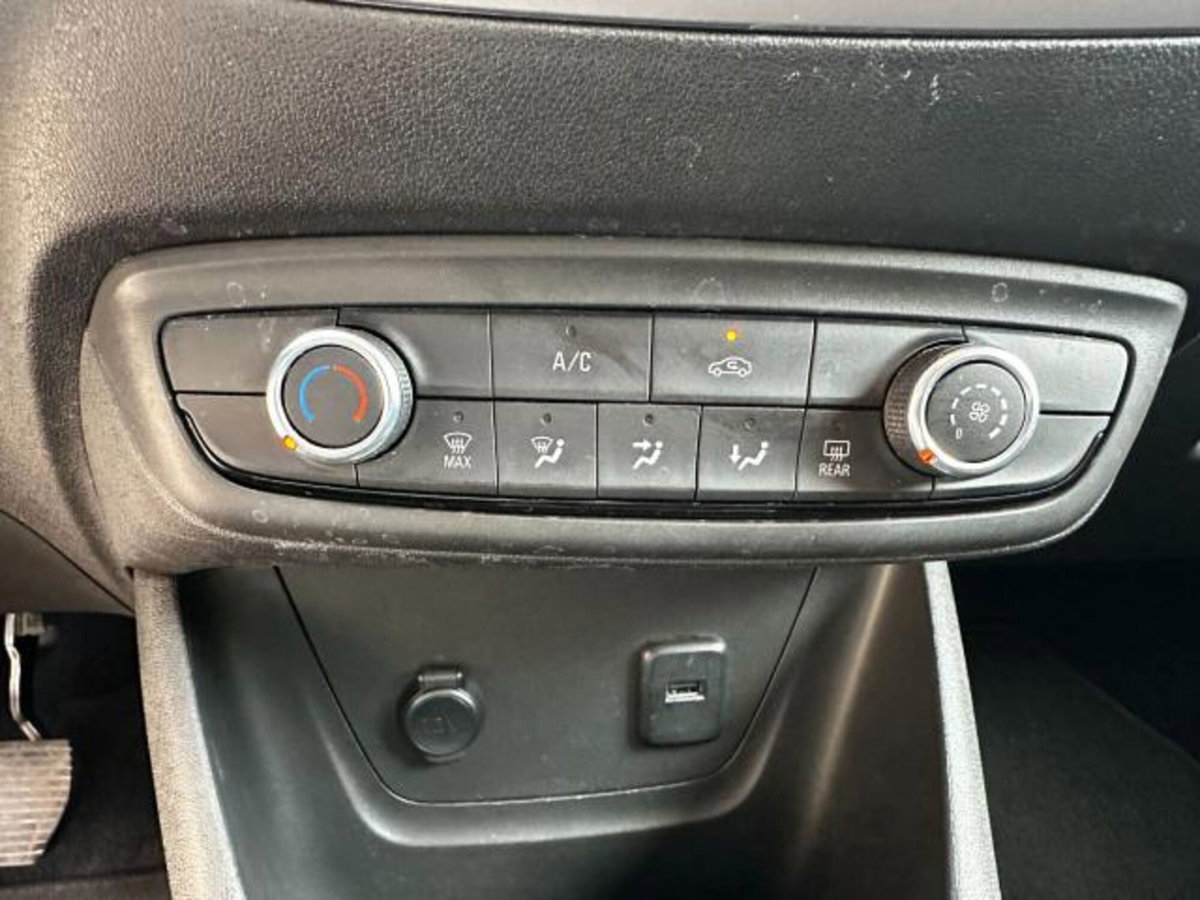 Opel Crossland X 1.2 12V (18)