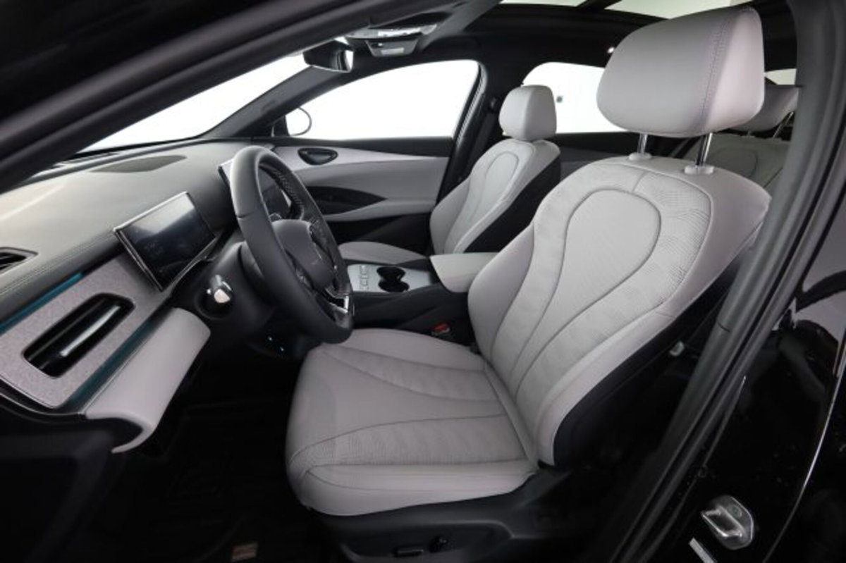 Byd Seal 6 DM-i 1.5 phev Comfort Lite (2)