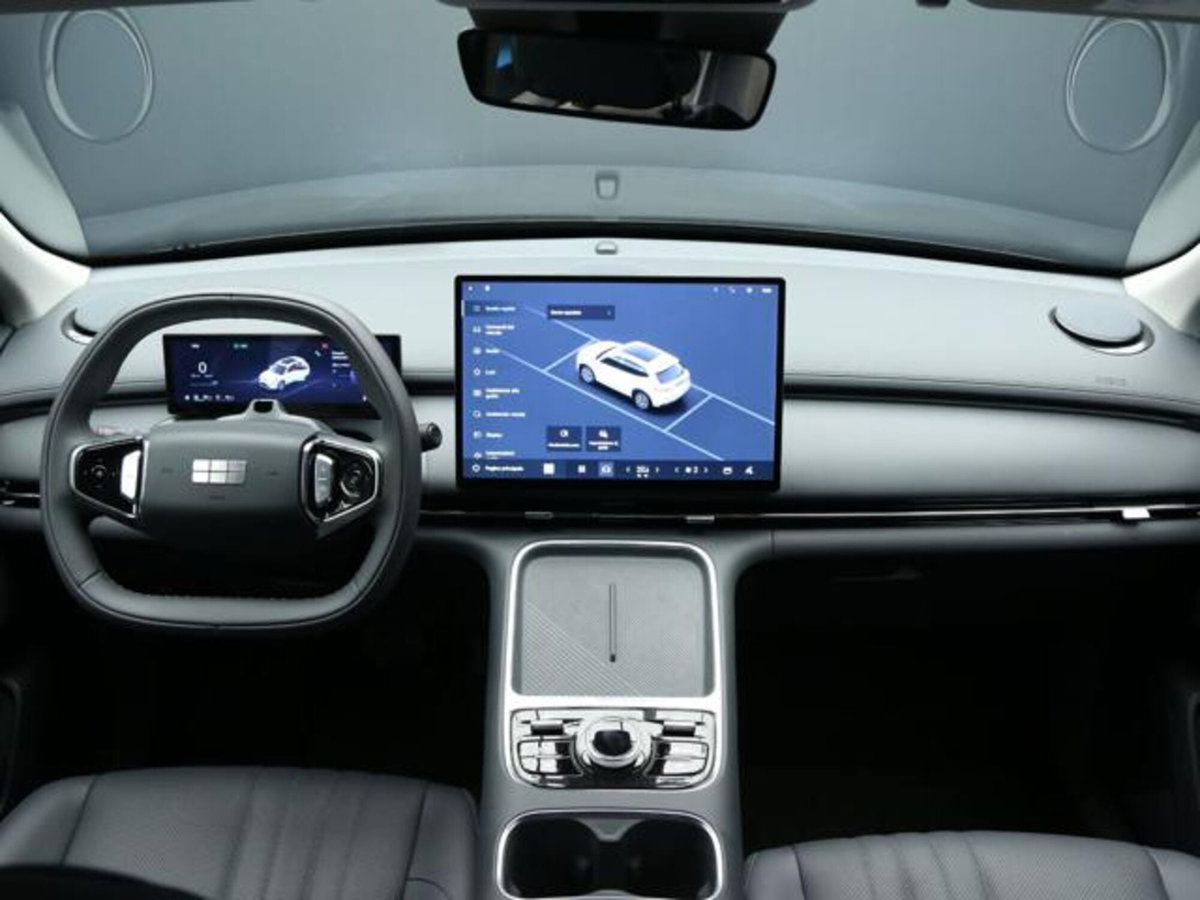 Geely Starray Starray EM-i 1.5 phev Pro auto (12)