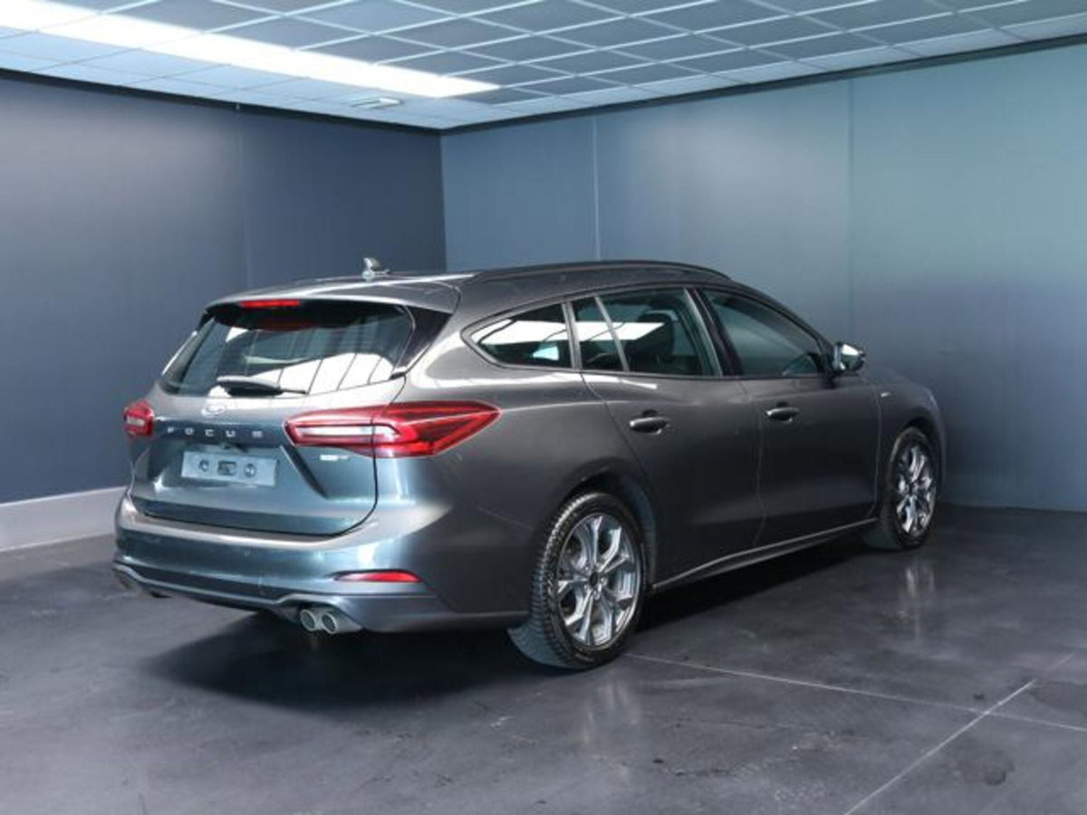 Ford Focus Station Wagon 1.0 EcoBoost Hybrid 155 CV SW ST-Line (3)