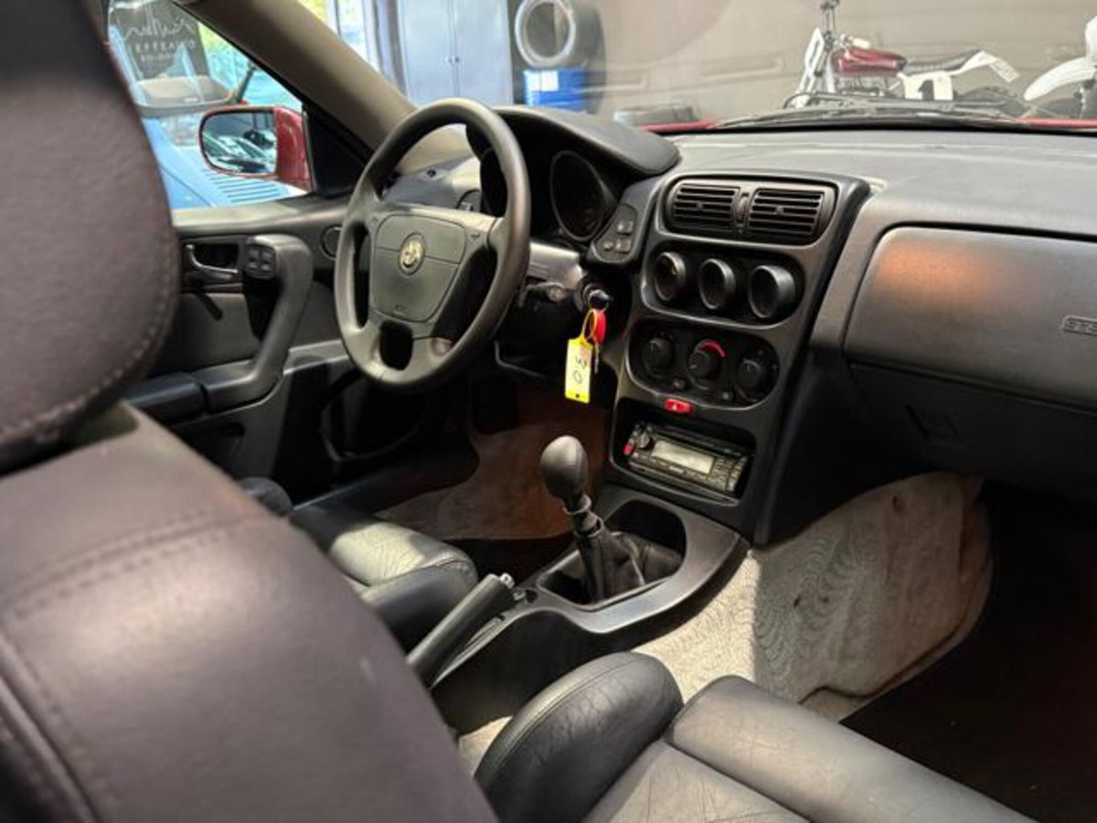 Alfa Romeo Gtv 2.0i V6 turbo cat (13)