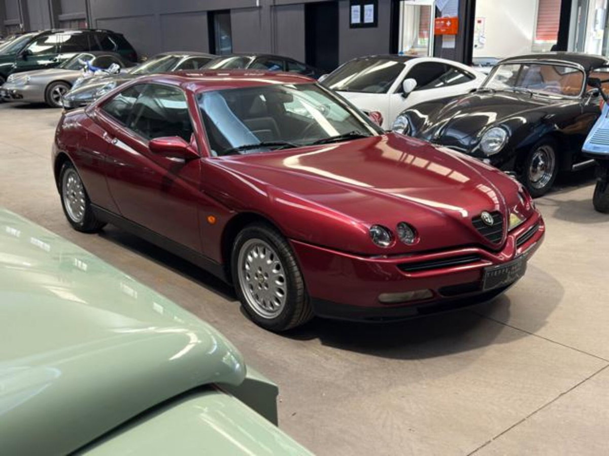 Alfa Romeo Gtv 2.0i V6 turbo cat (3)