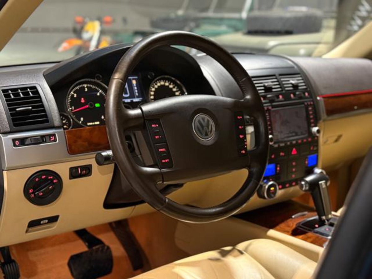 Volkswagen Touareg R5 TDI DPF Exclusive (9)