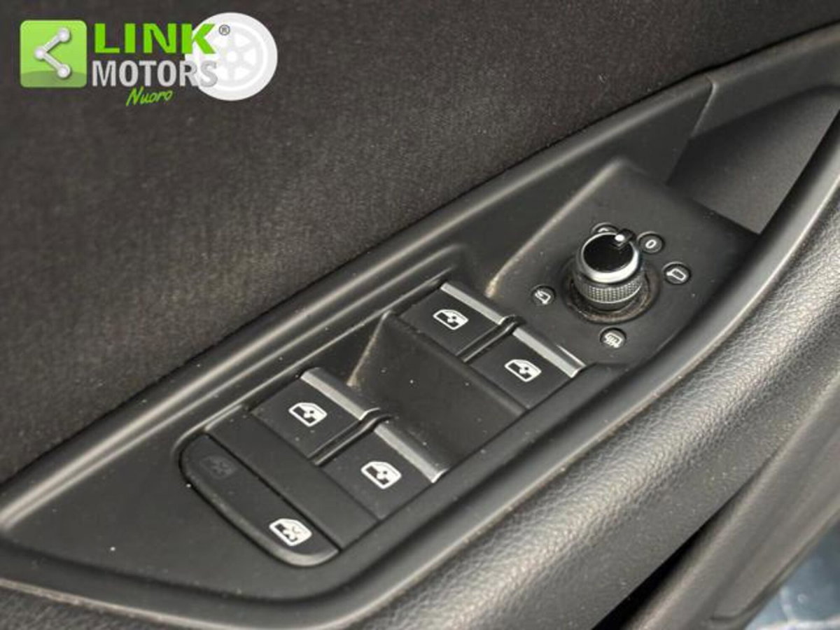 Audi A4 2.0 TDI 122 CV (10)