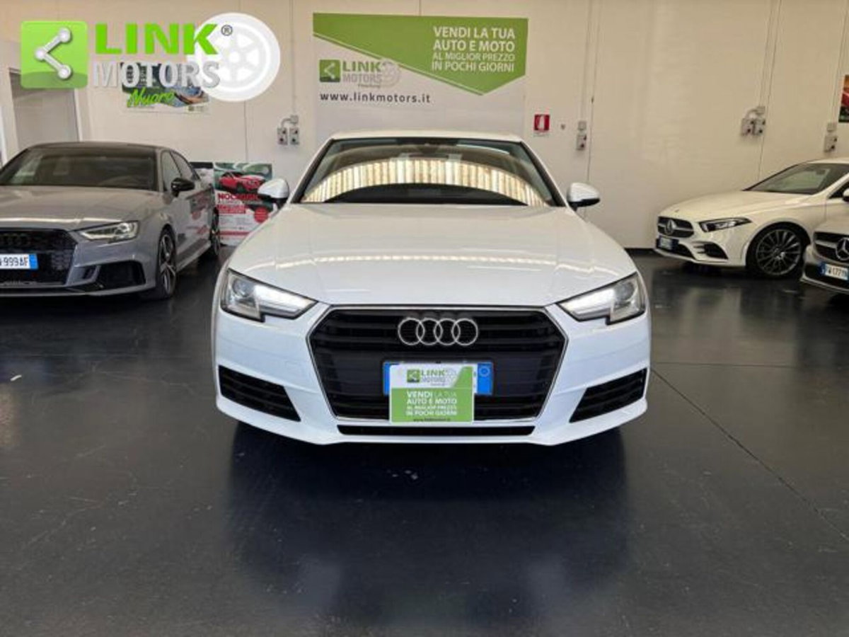 Audi A4 2.0 TDI 122 CV (7)