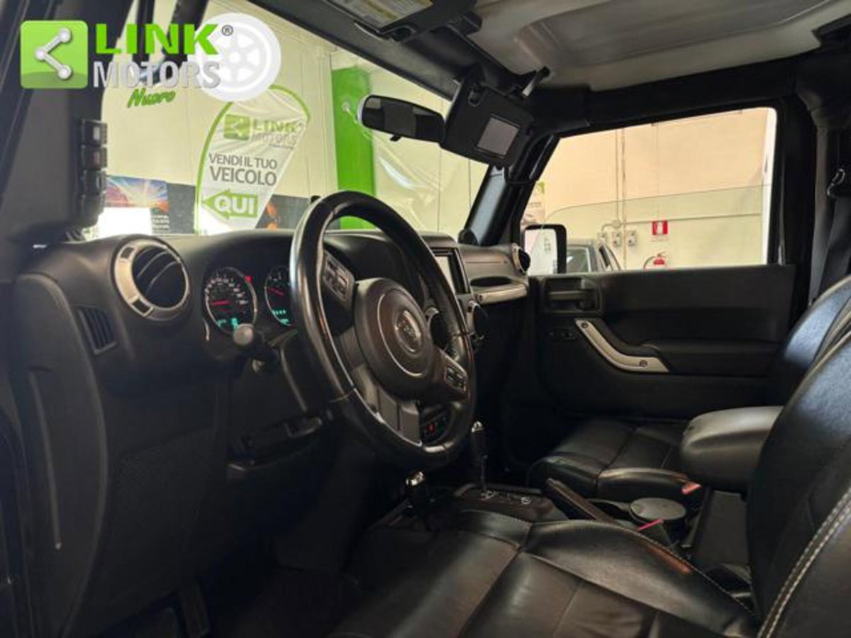 Jeep Wrangler 2.8 CRD DPF Sahara (12)