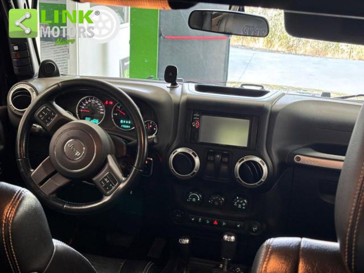 Jeep Wrangler 2.8 CRD DPF Sahara (16)
