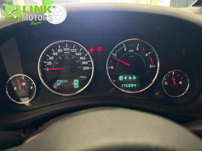 Jeep Wrangler 2.8 CRD DPF Sahara (17)