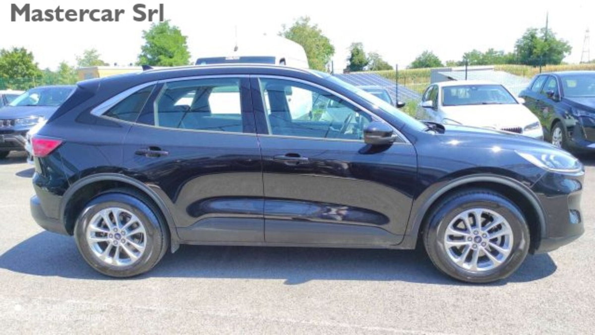 Ford Kuga 2.5 Full Hybrid 190 CV CVT 2WD Vignale (9)