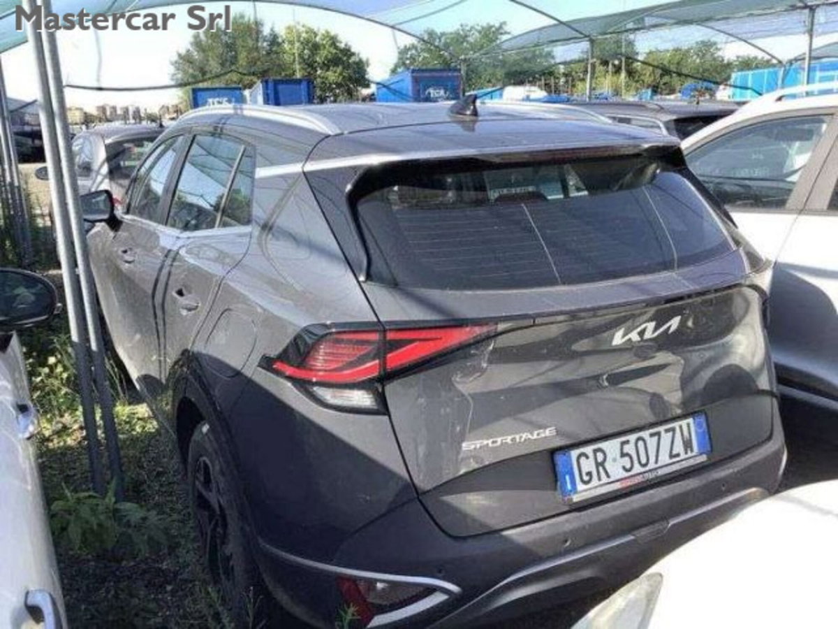 Kia Sportage 1.6 TGDi MHEV Business (3)