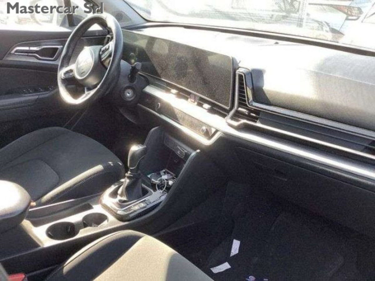 Kia Sportage 1.6 TGDi MHEV Business (5)