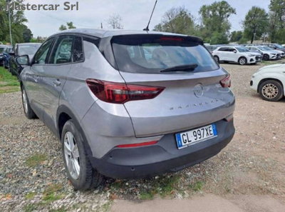 Opel Grandland 1.5 diesel Ecotec aut. Business Elegance (3)