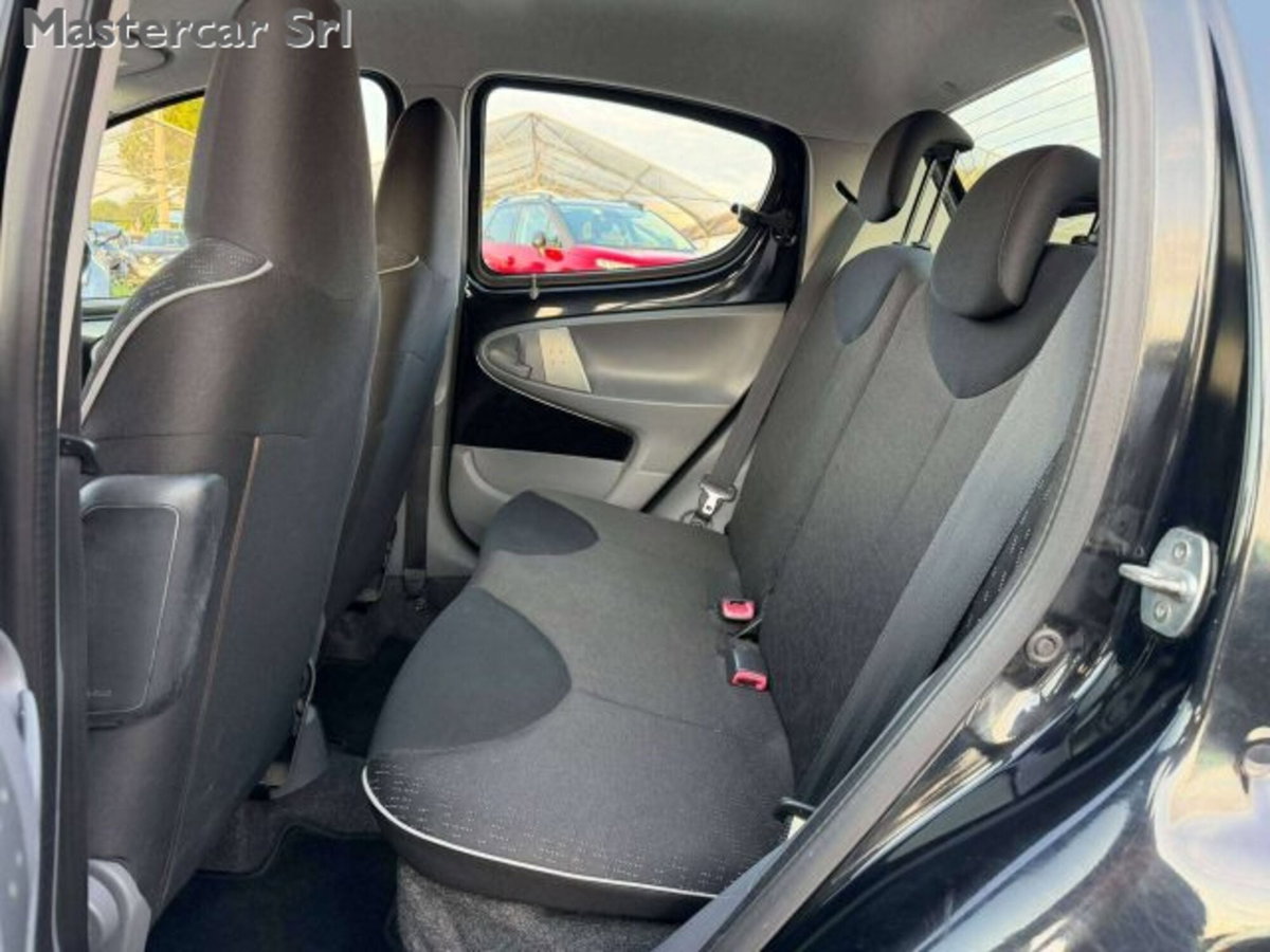 Peugeot 107 68CV 5p. Plaisir (11)