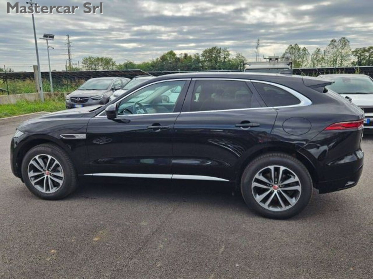 Jaguar F-Pace 2.0 300 CV AWD aut. Prestige (3)