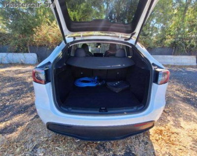 Tesla Model Y Long Range Dual Motor awd (12)