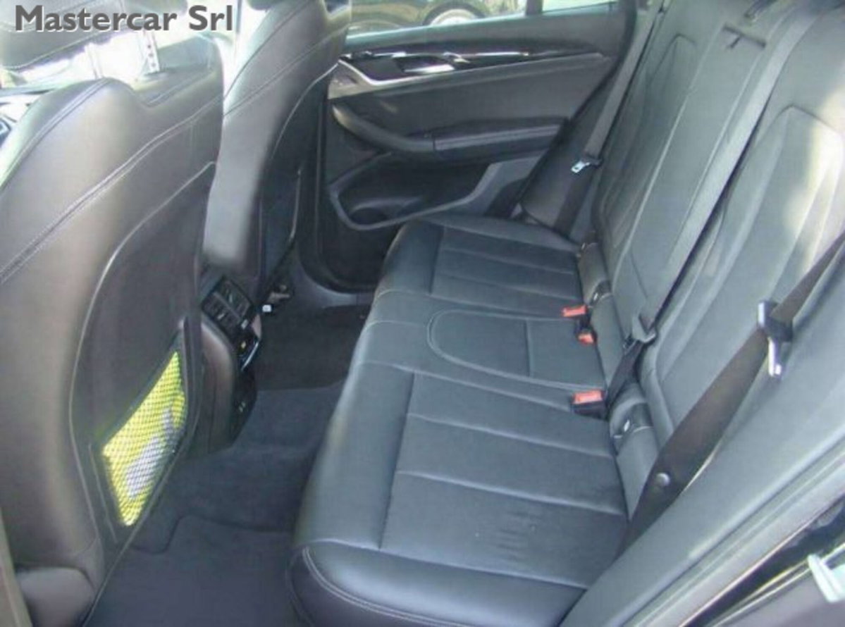 BMW X3 xdrive20d mhev 48V auto (6)