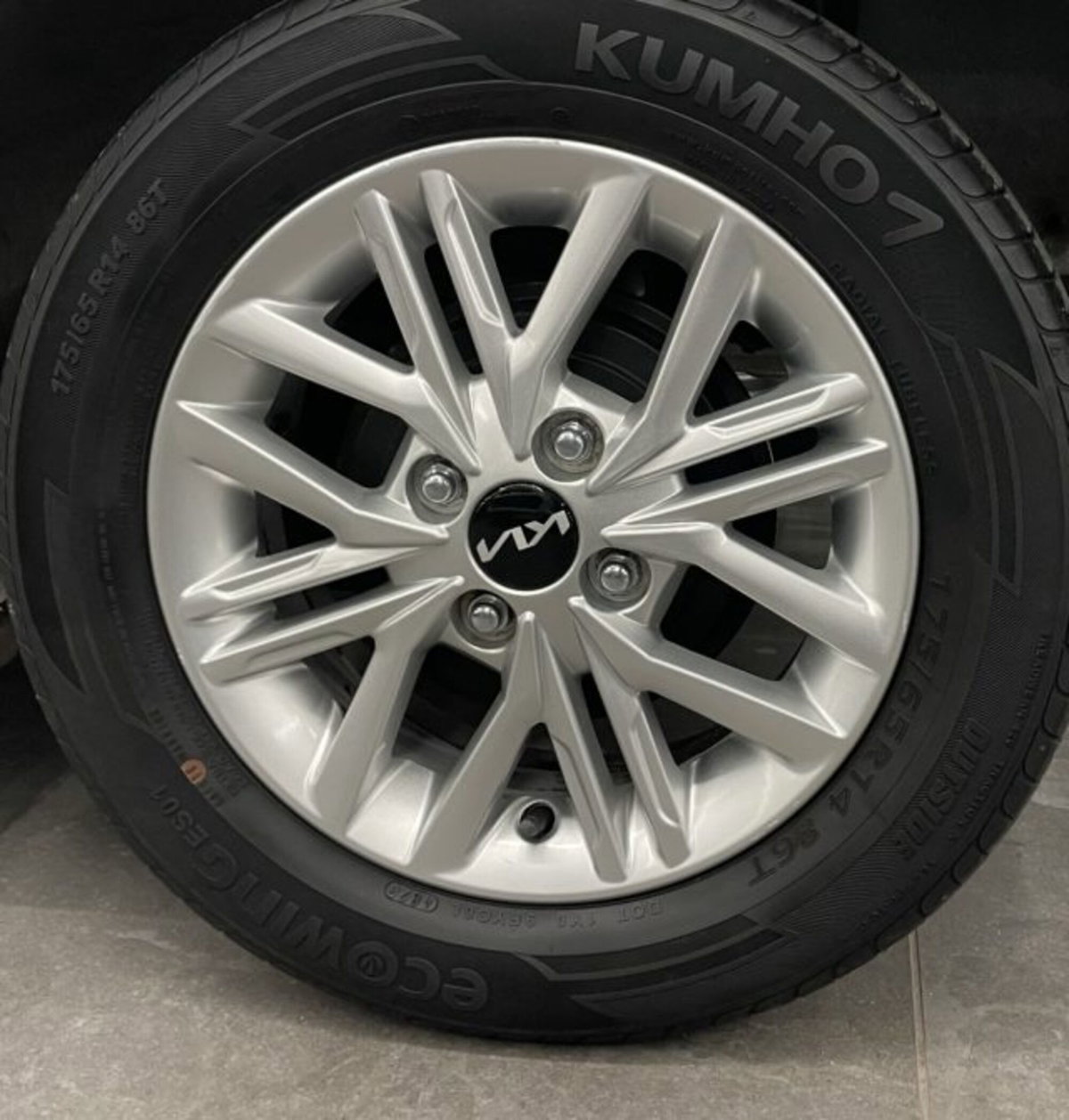 Kia Picanto 1.0 12V 5 porte AMT Urban (19)