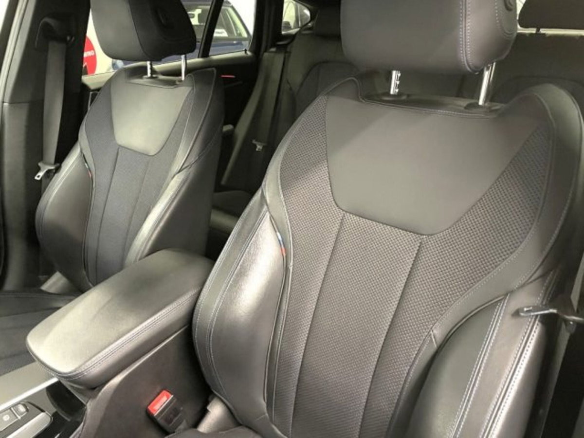 BMW X4 xdrive20d mhev 48V auto (10)