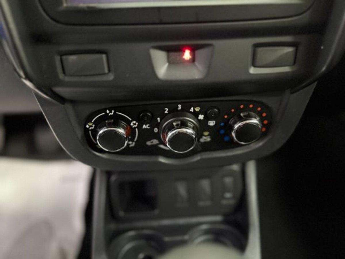 Dacia Duster 1.5 dCi 110CV Start&Stop 4x2 Prestige (19)