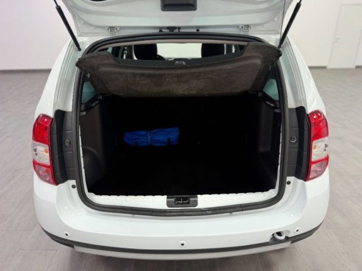 Dacia Duster 1.6 110CV 4x2 GPL Serie Limitata Trasversale (11)